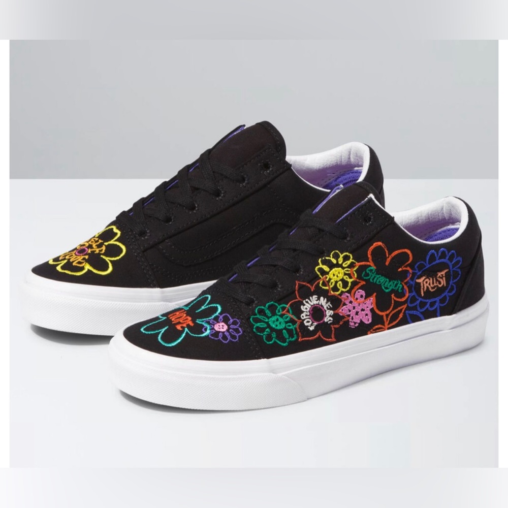 Girls Vans cultivate care self love black floral shoes size 13